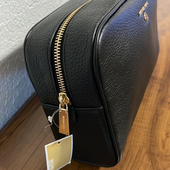 Michael Kors Jet Set Charm Large Leather Zip Travel Pouch - Picture 3 of 9